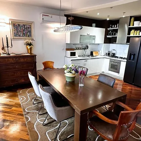 Marita Luxury